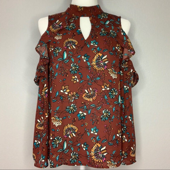 Floral Boho cold shoulder blouse - Picture 2 of 7